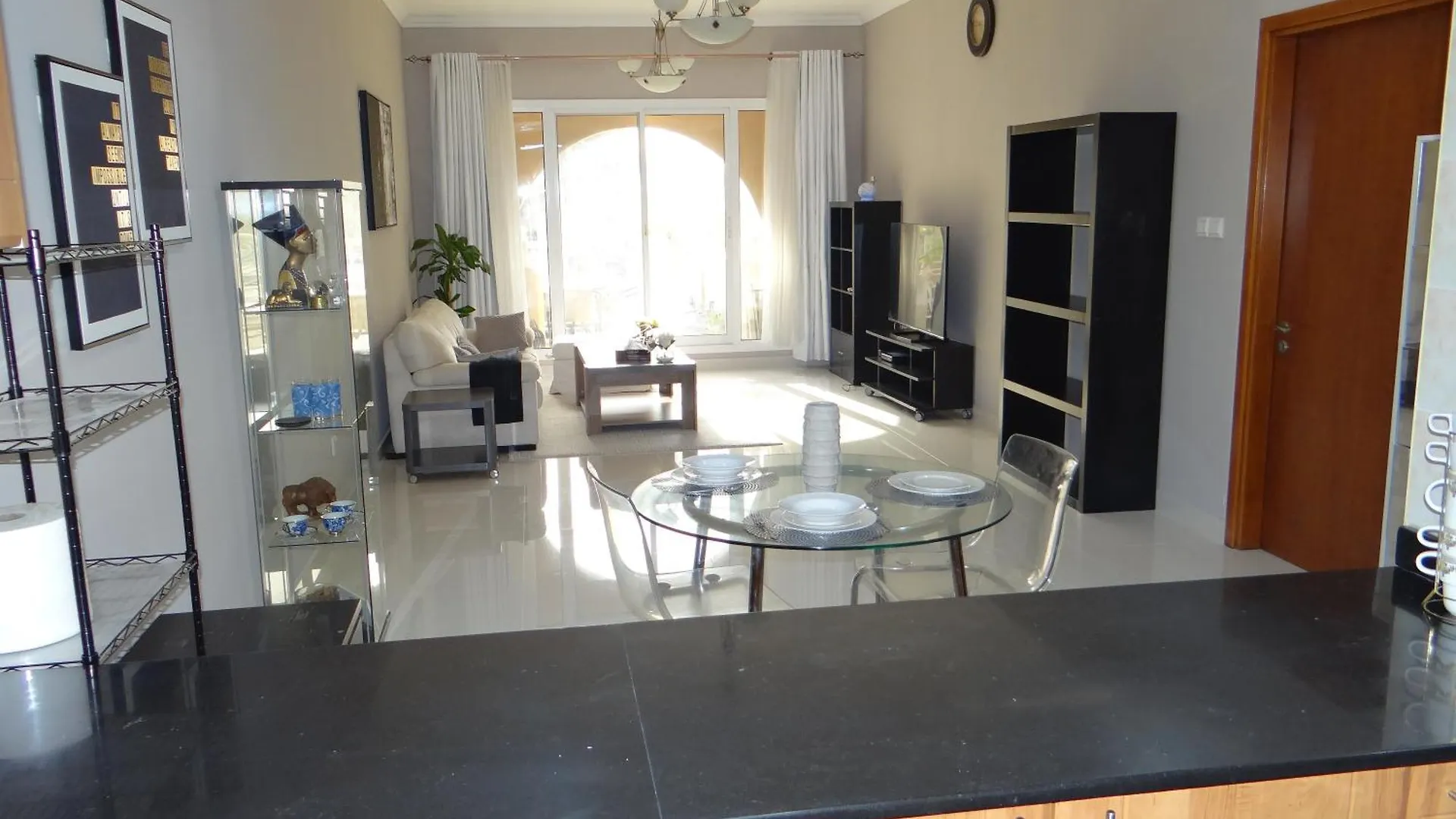 Huge Entire Apartment For With Free Pool, Steam & Sauna , Dubai