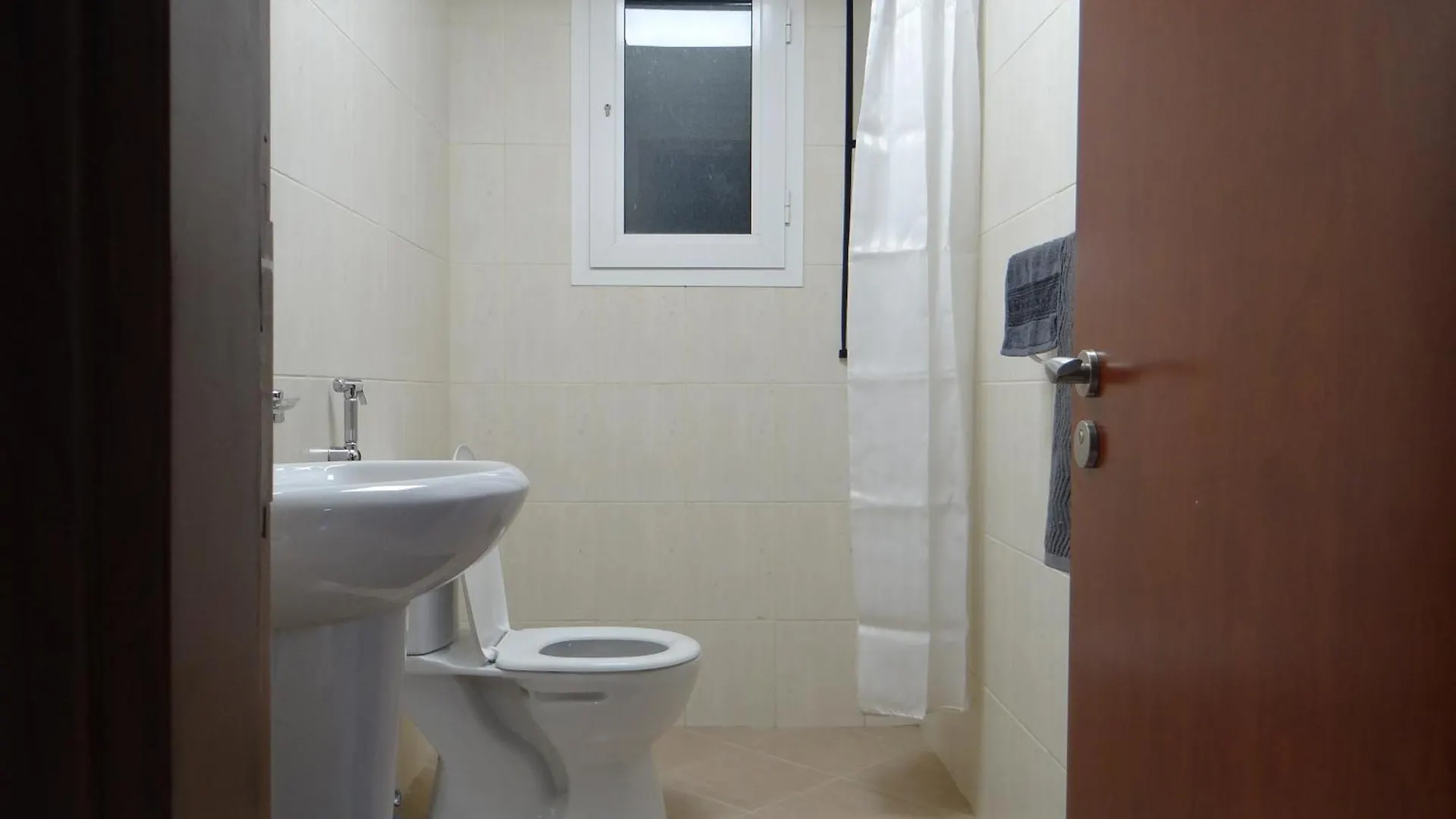 Huge Entire Apartment For With Free Pool, Steam & Sauna , Dubai United Arab Emirates